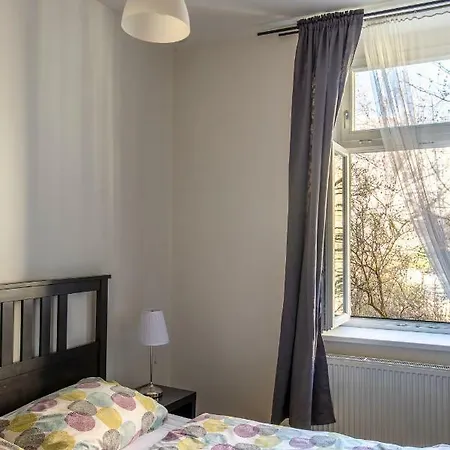 Apartment Your Perky Base Next To Rieger Garden Prague